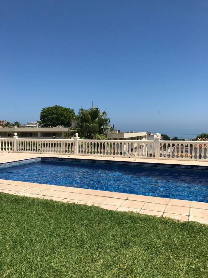 Apartamentai Torremolinos Dış mekan fotoğraf